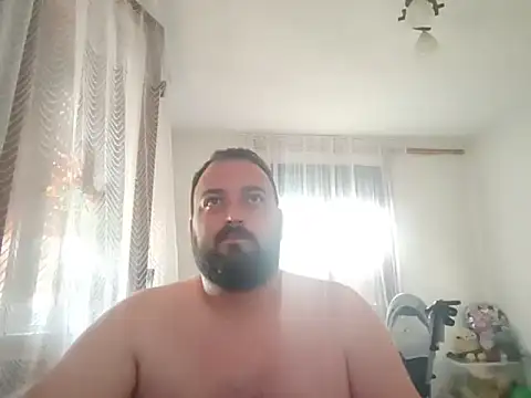 Horneymonster222 online show from June 28, 5:46 am