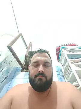 Horneymonster222 online show from July 30, 2:43 am