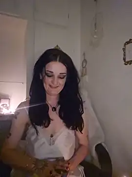 bloom-violetmoon online show from June 28, 11:16 am