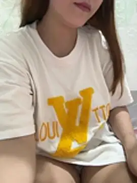 nhungbaby12 online show from July 4, 8:59 pm