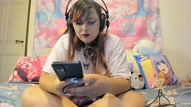 Snapshot of Amalya_Chimera chatting on August 3, 7:28 pm Amalya Chimera online show from August 3, 7:28 pm