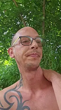Snapshot of Shy-boy-69 chatting on June 30, 12:06 pm Shy-boy-69 online show from June 30, 12:06 pm