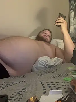 Snapshot of Tallbellybear chatting on July 15, 3:45 am Tallbellybear online show from July 15, 3:45 am