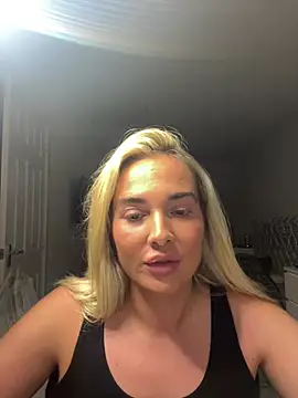 MarnieMilfxox online show from July 7, 8:57 pm