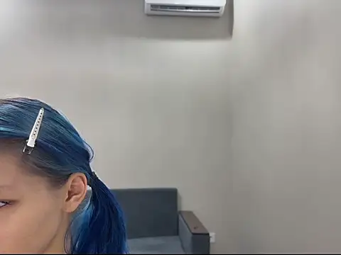 mimii moon online show from July 10, 3:55 am