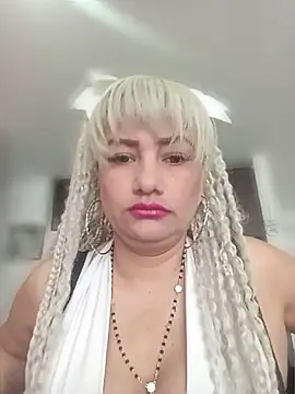 Snapshot of Kimberly_bu chatting on July 3, 2:01 pm Kimberly bu online show from July 3, 2:01 pm