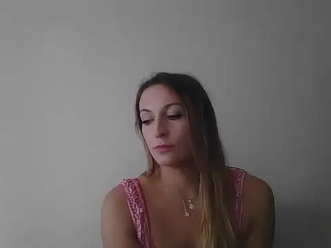 Snapshot of LucyFemme chatting on July 7, 1:15 pm LucyFemme online show from July 7, 1:15 pm
