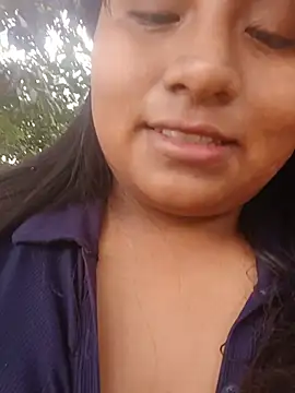 Snapshot of luna459600 chatting on July 2, 8:37 pm luna459600 online show from July 2, 8:37 pm