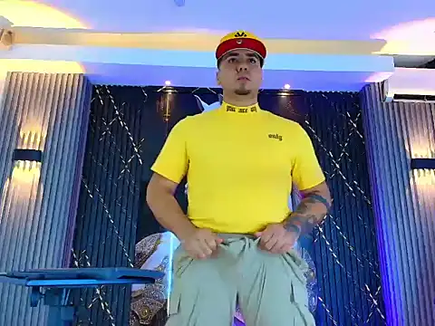 Iam Josue- online show from July 4, 8:59 pm