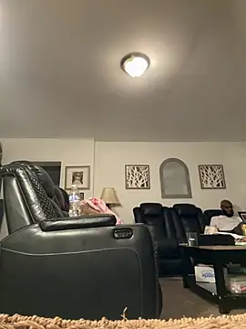 sweetpussypleaaured online show from July 3, 9:27 am
