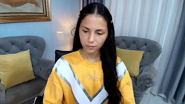 Snapshot of little_flame18 chatting on July 11, 8:33 pm little flame18 online show from July 11, 8:33 pm