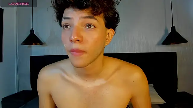 Snapshot of Black_Will_ chatting on July 10, 2:41 pm Black Will online show from July 10, 2:41 pm