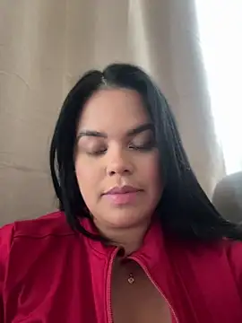 Snapshot of AliceStarshine chatting on August 2, 5:11 pm AliceStarshine online show from August 2, 5:11 pm