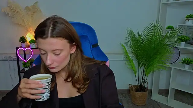 EliseWeeks online show from July 14, 10:21 am