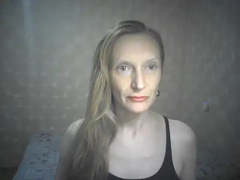 Snapshot of LunaBelle2 chatting on July 11, 6:54 pm LunaBelle2 online show from July 11, 6:54 pm