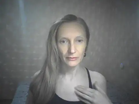 Snapshot of LunaBelle2 chatting on July 12, 7:05 pm LunaBelle2 online show from July 12, 7:05 pm