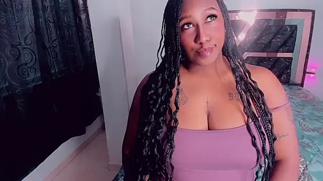 Snapshot of Lux_Nyx chatting on July 27, 10:39 pm Lux Nyx online show from July 27, 10:39 pm