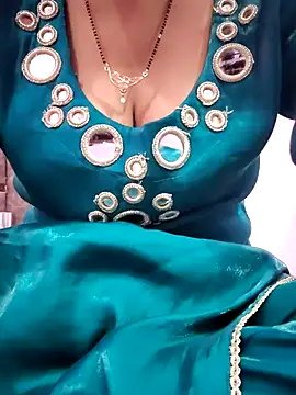 usha  004 online show from July 6, 11:07 am