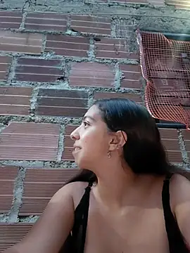 Snapshot of aziel_ardiente chatting on July 6, 10:34 am aziel ardiente online show from July 6, 10:34 am