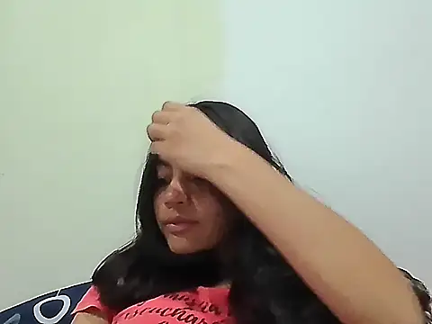 Snapshot of April_Lie chatting on July 6, 2:52 am April Lie online show from July 6, 2:52 am