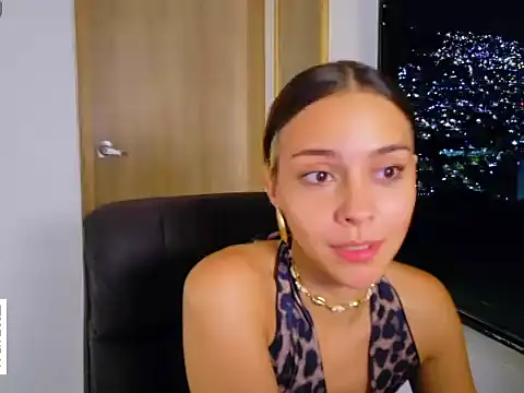 Snapshot of lilithselene chatting on July 10, 1:21 am lilithselene online show from July 10, 1:21 am