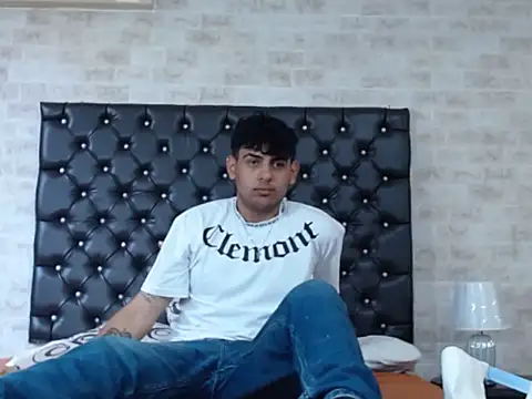 Snapshot of Zayn_Blaze chatting on July 8, 1:59 pm Zayn Blaze online show from July 8, 1:59 pm