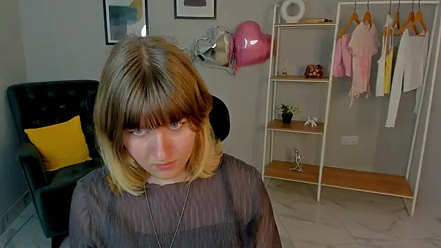 Ashley Little online show from July 11, 11:35 am