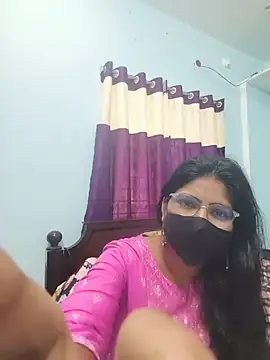 Snapshot of sameera-bb26 chatting on July 17, 9:49 am sameera-bb26 online show from July 17, 9:49 am
