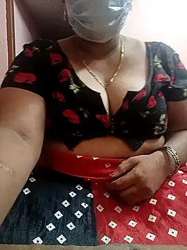 Snapshot of tamil_queen_29 chatting on July 21, 5:59 pm tamil queen 29 online show from July 21, 5:59 pm