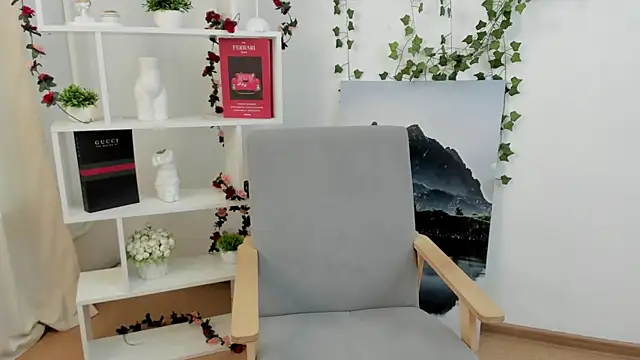 KarleneSantomauro online show from July 9, 9:13 am