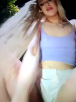 loccacapuchinoxxx online show from July 8, 12:59 am