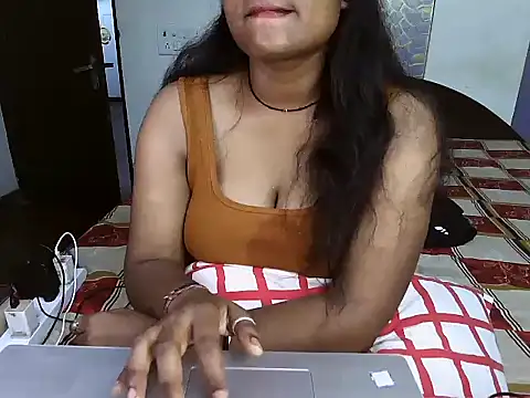 Snapshot of Ma_ya7 chatting on July 15, 2:22 pm Ma ya7 online show from July 15, 2:22 pm