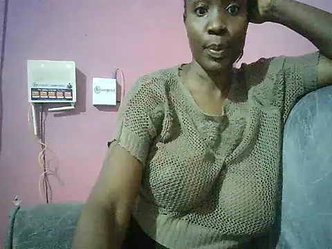 aliciacake5 online show from July 15, 6:24 pm