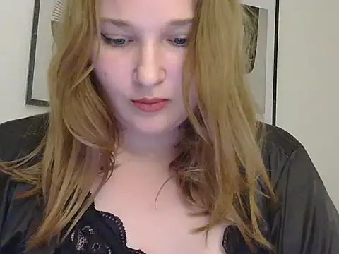 Snapshot of Alexa-dream chatting on July 16, 10:49 pm Alexa-dream online show from July 16, 10:49 pm
