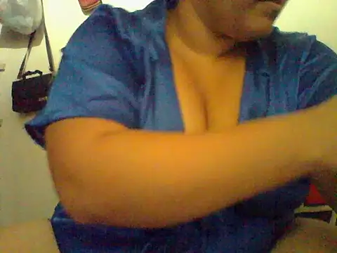 Andrea silva online show from July 21, 8:33 pm