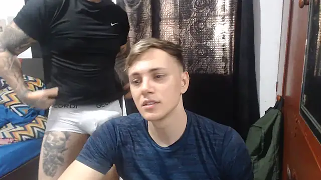 Snapshot of kike_energy chatting on July 7, 10:03 pm kike energy online show from July 7, 10:03 pm