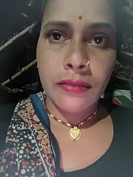Snapshot of maneesha_10 chatting on August 1, 3:33 pm maneesha 10 online show from August 1, 3:33 pm