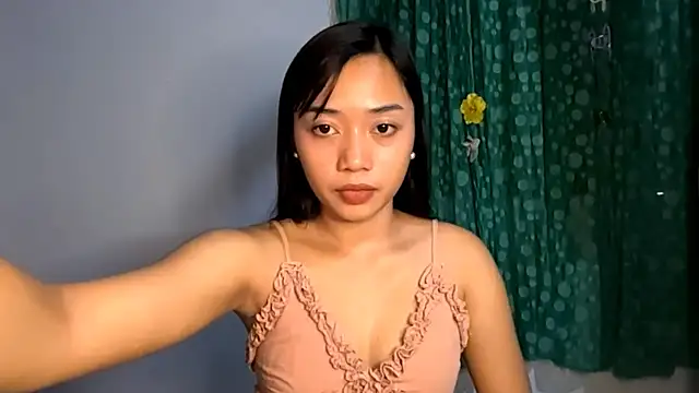 Snapshot of MickieCostlow chatting on July 14, 9:36 am MickieCostlow online show from July 14, 9:36 am