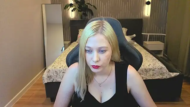AmeliaxCandy online show from July 21, 11:56 am
