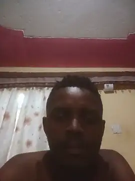 Snapshot of Toti_001 chatting on July 17, 3:18 pm Toti 001 online show from July 17, 3:18 pm