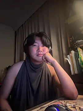 Snapshot of karuhikaru chatting on August 2, 4:16 pm karuhikaru online show from August 2, 4:16 pm