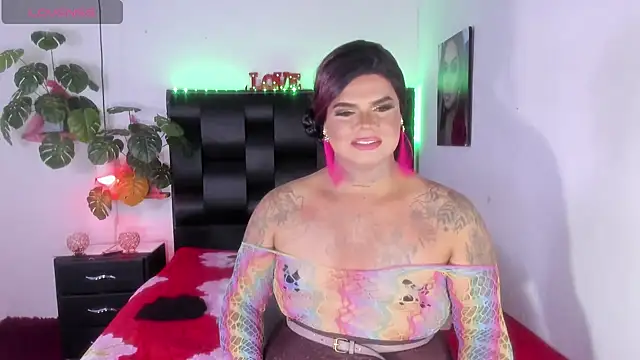 Snapshot of isabelleandbrand chatting on March 8, 12:33 am isabelleandbrand online show from March 8, 12:33 am