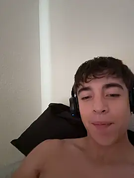 Snapshot of Andrexxxitoo chatting on July 27, 11:17 am Andrexxxitoo online show from July 27, 11:17 am