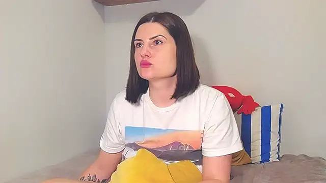 Snapshot of alisenties chatting on February 12, 3:16 pm alisenties online show from February 12, 3:16 pm