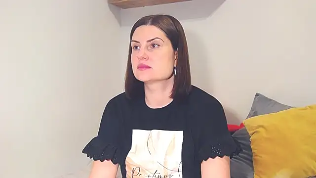 Snapshot of alisenties chatting on February 13, 3:35 pm alisenties online show from February 13, 3:35 pm