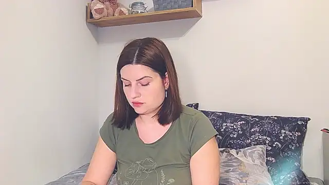 Snapshot of alisenties chatting on March 3, 5:18 pm alisenties online show from March 3, 5:18 pm