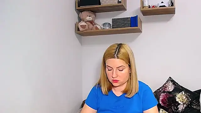 Snapshot of alisenties chatting on November 12, 3:34 pm alisenties online show from November 12, 3:34 pm