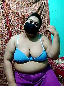 Snapshot of Saxy_Sheela28 chatting on August 6, 7:05 pm Saxy Sheela28 online show from August 6, 7:05 pm