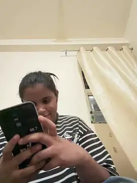 Snapshot of bhumii_ chatting on July 20, 3:58 pm bhumii online show from July 20, 3:58 pm