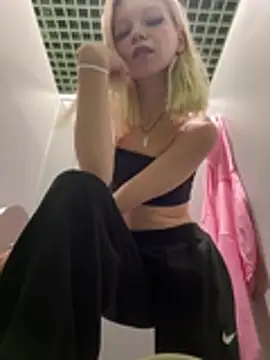 Foxy Blondie online show from August 3, 3:38 pm